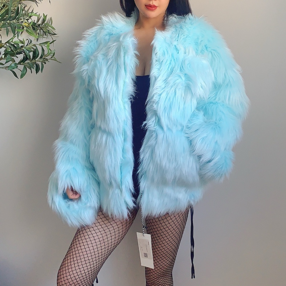 SMFK Pastel Aqua Faux Fur Zip Jacket – New With Tags
